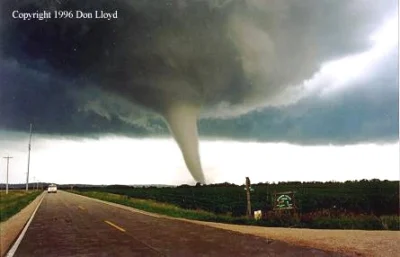 The 1996 Oakfield tornado, the most recent EF5 to occur in Wisconsin. Photo taken by Dan Lloyd.